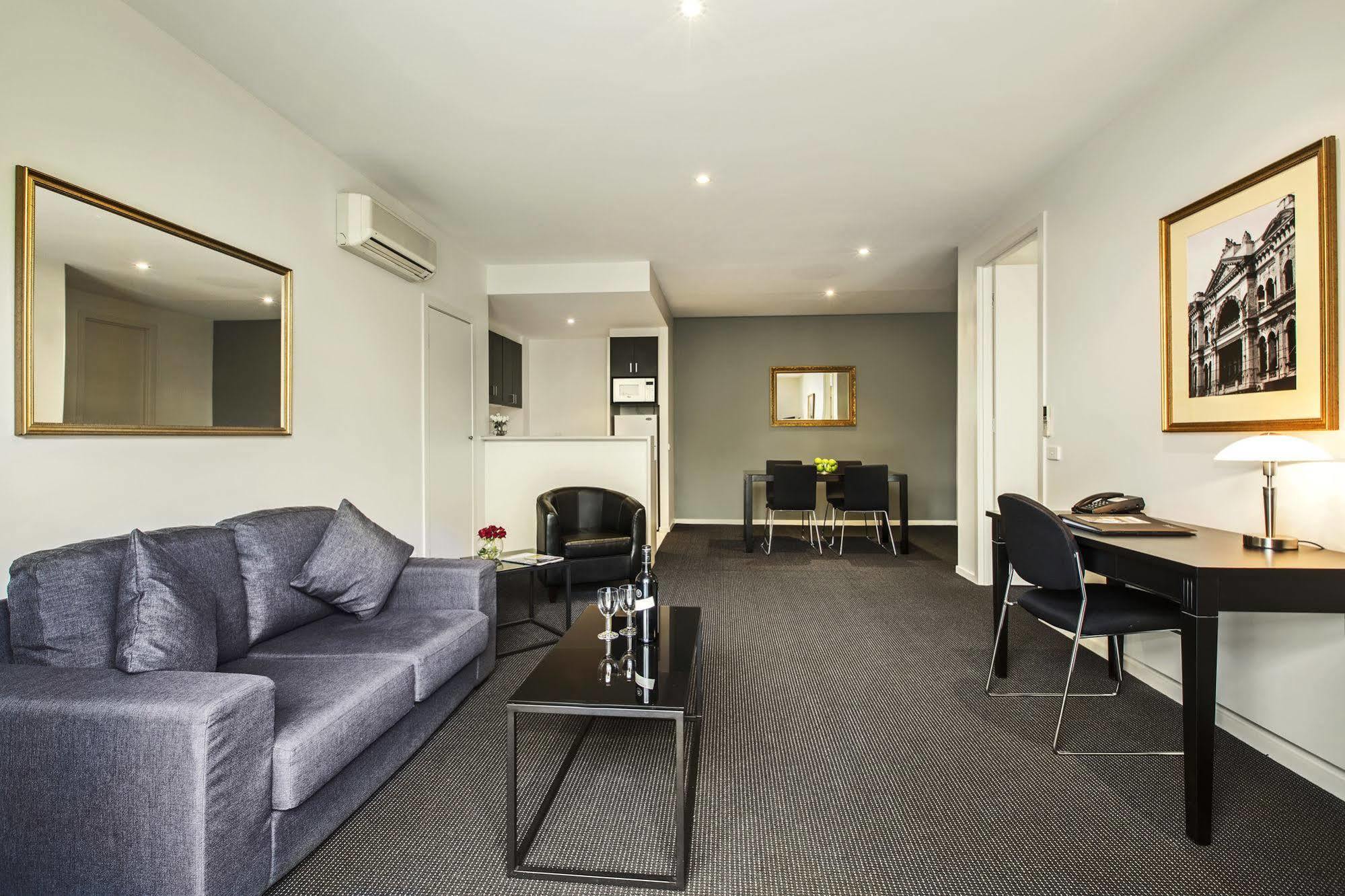 Quest Prahran Aparthotel Melbourne Exterior photo